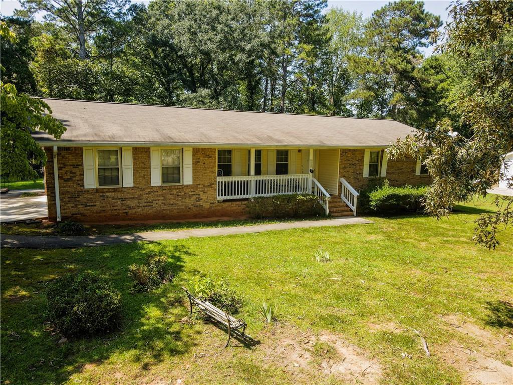 160 Helen Ln., Stockbridge, GA 30281