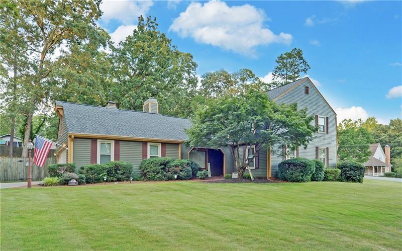 3341 Edgewood Cir., Gainesville, GA 30506