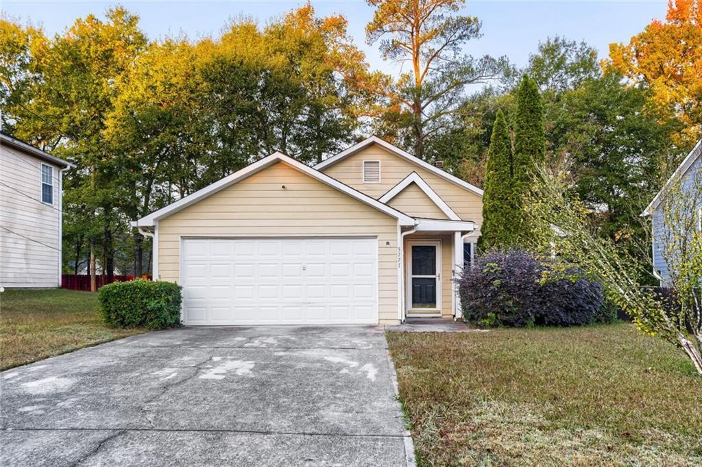 5777 Meadowview Rd., Rex, GA 30273