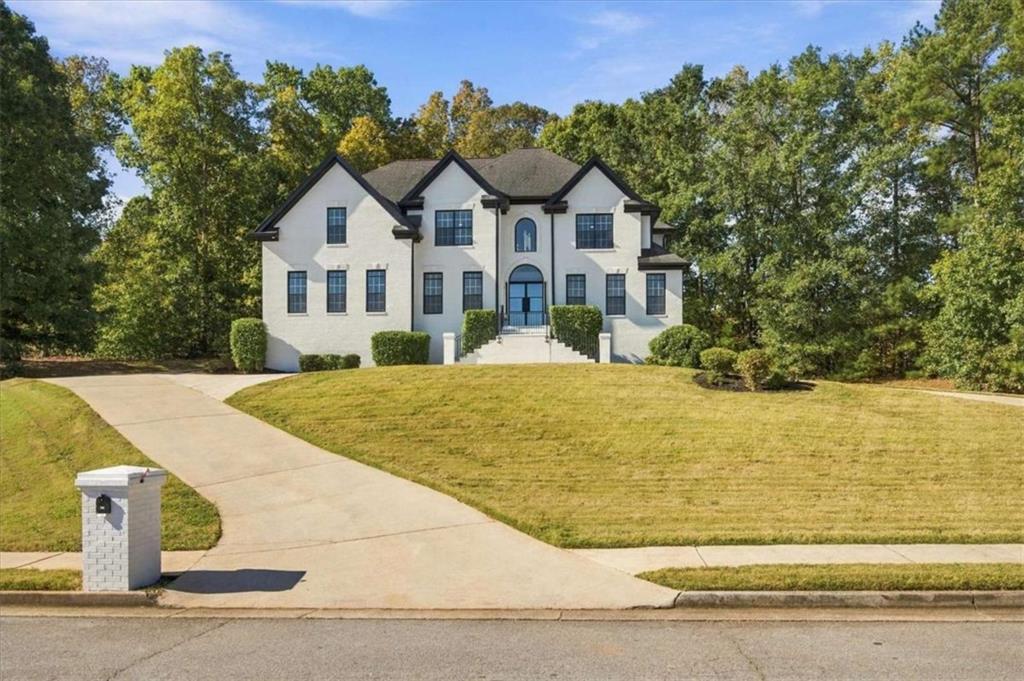 100 James Ridge Dr., Stockbridge, GA 30281