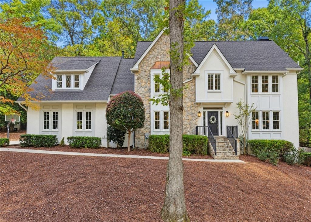 2260 River Cliff Dr., Roswell, GA 30076