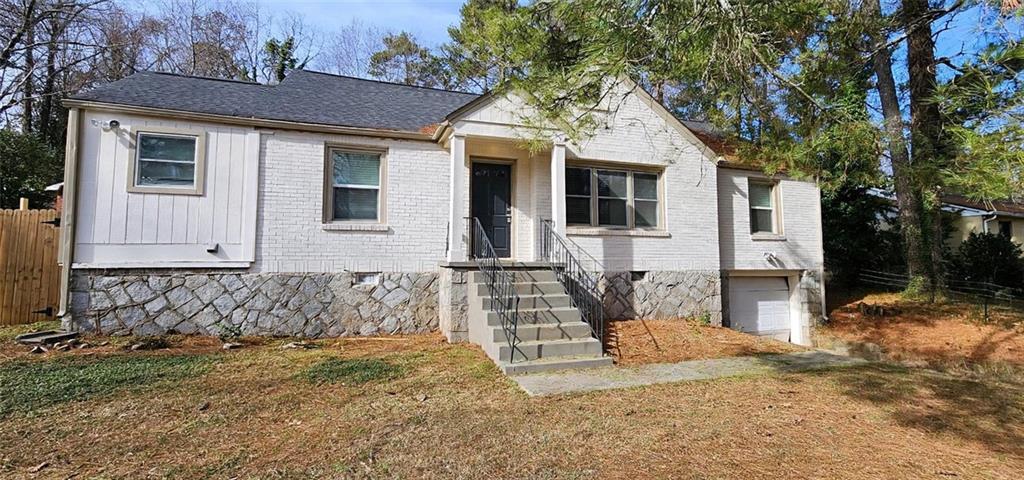 1385 Dodson Dr., Atlanta, GA 30311