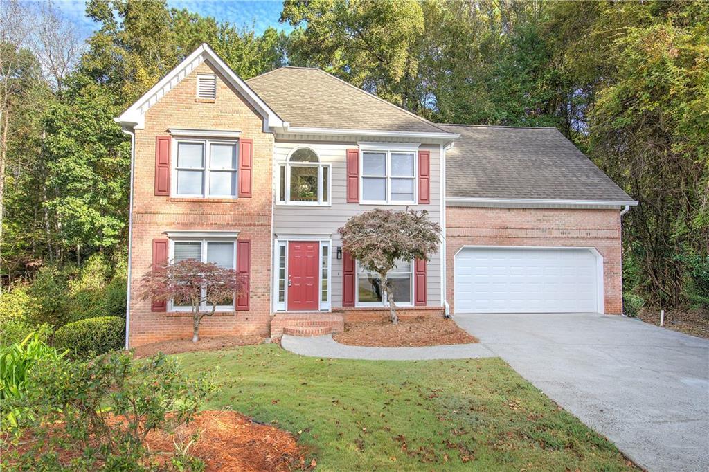 420 Middle Valley Ln., Woodstock, GA 30189