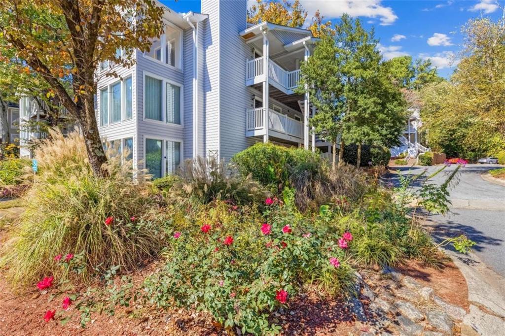 1403 Augusta Dr., Marietta, GA 30067