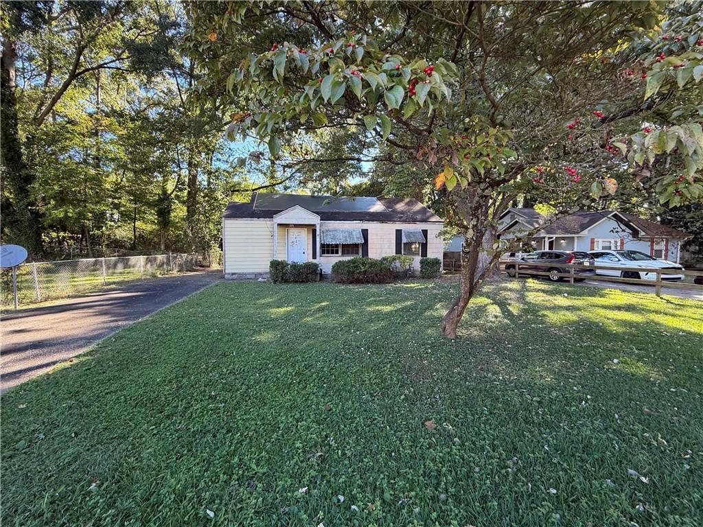 3074 Delowe Dr., East Point, GA 30344