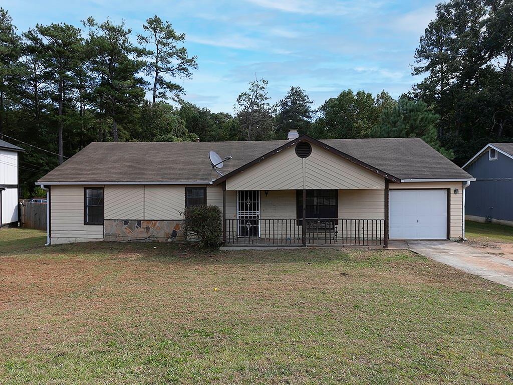 1143 Pine Meadows Dr., Morrow, GA 30260