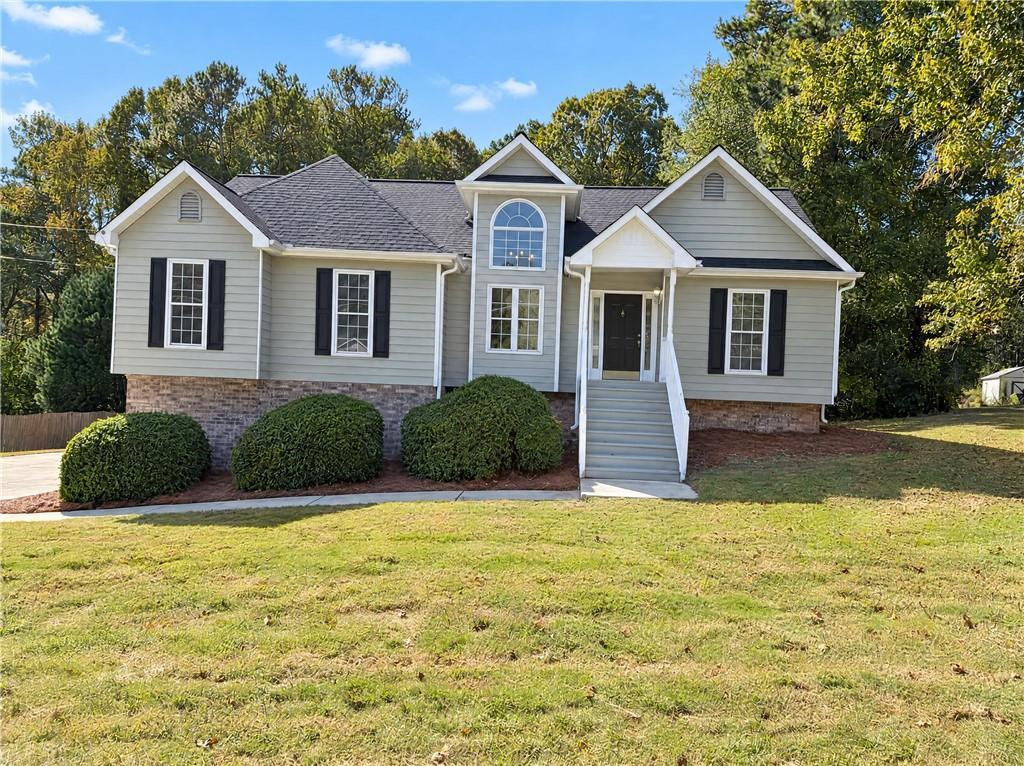 8619 Foxridge Dr., Winston, GA 30187
