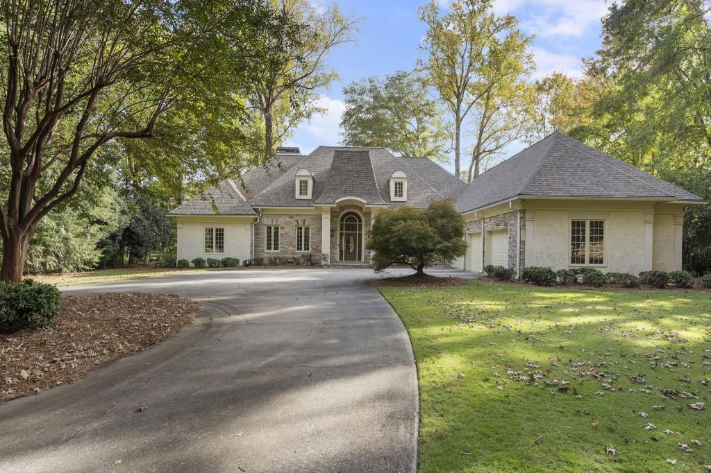 1855 Brandon Hall Dr., Sandy Springs, GA 30350