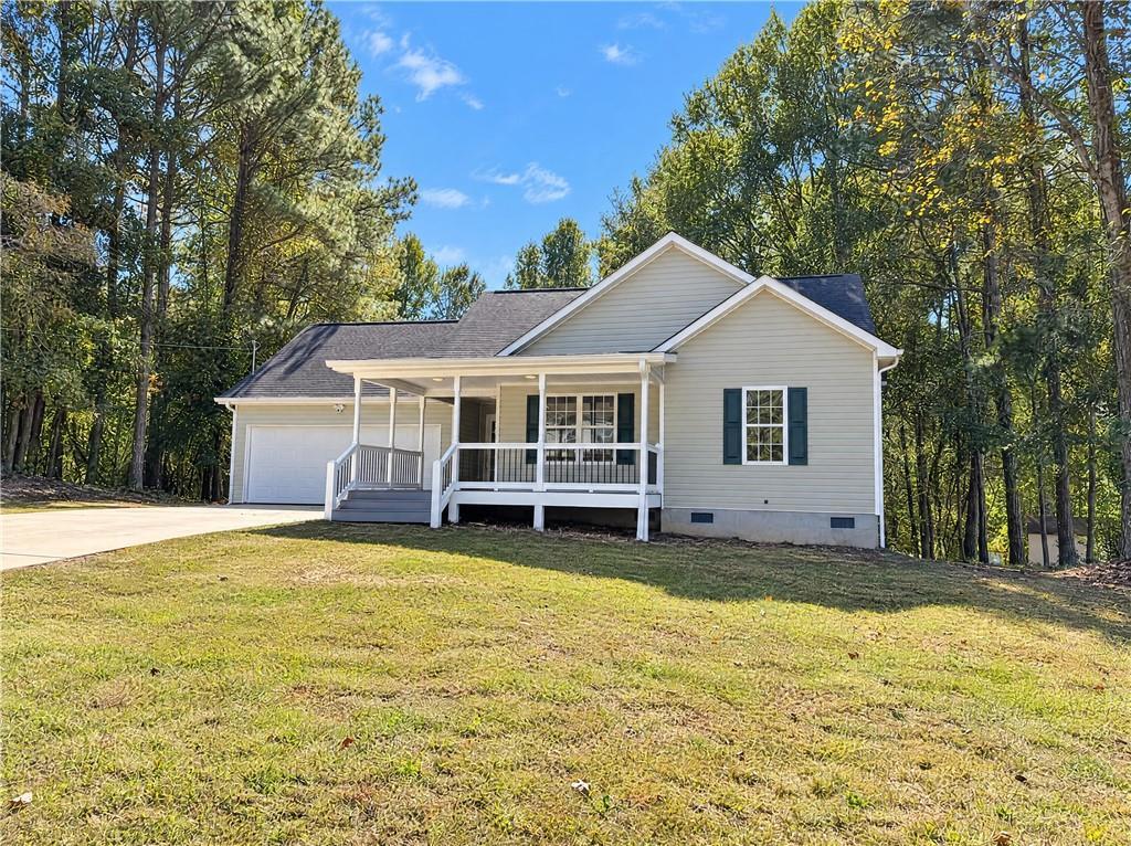 60 Corn Crib Ct., Newnan, GA 30263