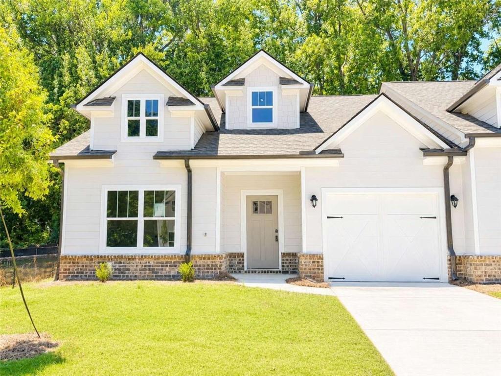 74 Village Ct. #11, Cleveland, GA 30528
