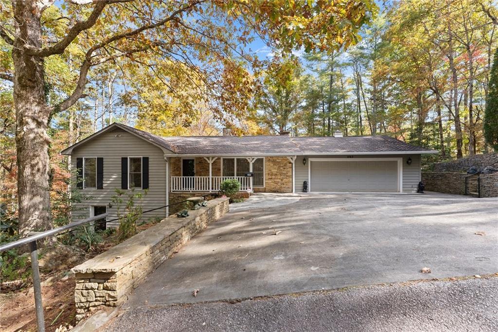 290 Waterfall Dr., Cleveland, GA 30528
