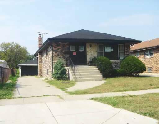 792 Mackinaw, Calumet City, IL 60409