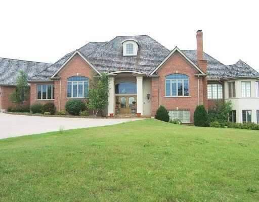 2 Farmington Rd, South Barrington, IL 60010