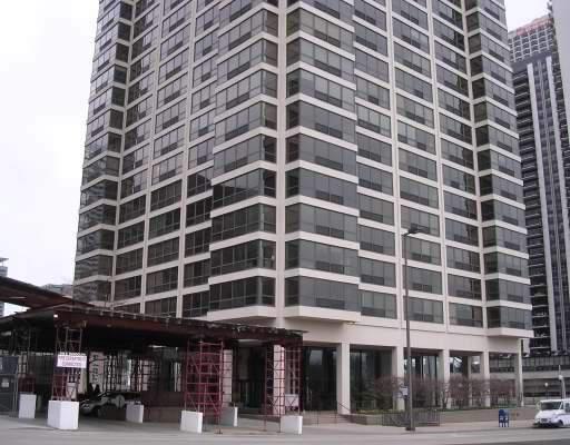 360 E Randolph #2807, Chicago, IL 60601