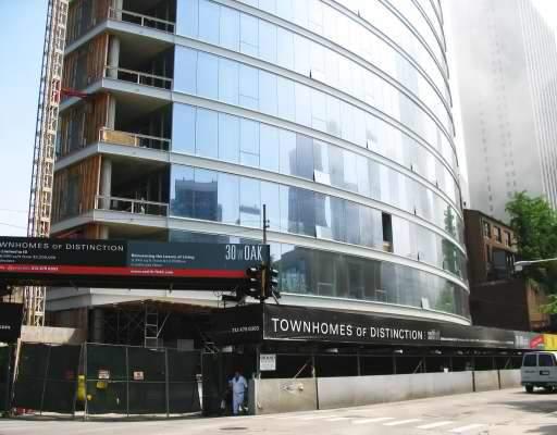 30 W Oak St. #17A, Chicago, IL 60610