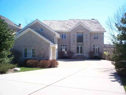 21839 Riviera Ct, Mundelein, IL 60060