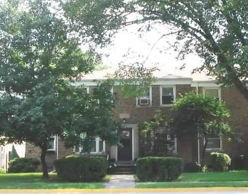 904 Roosevelt #6, Broadview, IL 60155