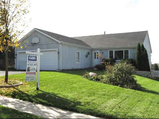 117 Crystal Lake Rd, Lake In The Hills, IL 60156