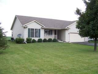 411 Erickson Gate, Lee, IL 60530