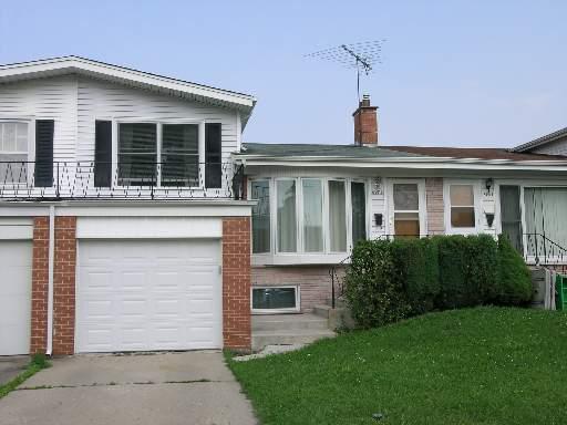 8907 Robin Drive #-, Des Plaines, IL 60016