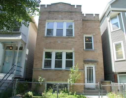 3240 N Hoyne Ave., Chicago, IL 60618