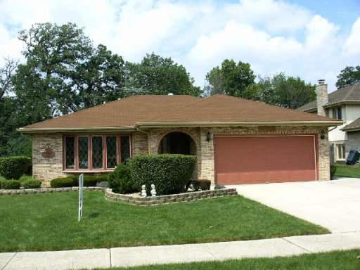 9032 W Oak Ridge Drive, Justice, IL 60458