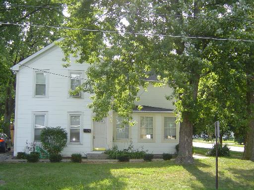 704 Park St, Batavia, IL 60510