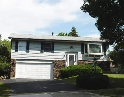 632 S Vista Drive, Algonquin, IL 60102