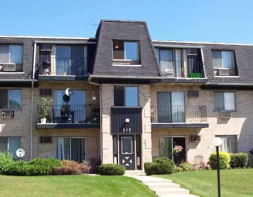 212 Shorewood Dr #2C, Glendale Heights, IL 60139