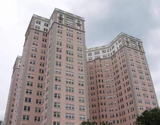 5555 N Sheridan Road #1015A, Chicago, IL 60640