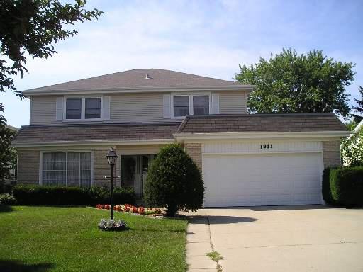 1911 E Seminole Ln, Mount Prospect, IL 60056
