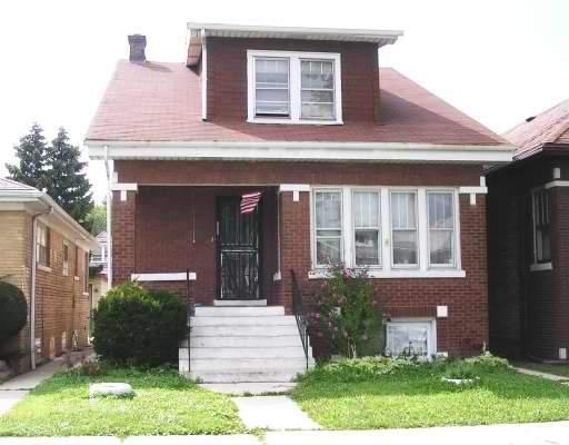 2820 N Kildare Ave, Chicago, IL 60641