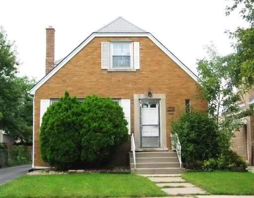 9320 S Troy Ave., Evergreen Park, IL 60805