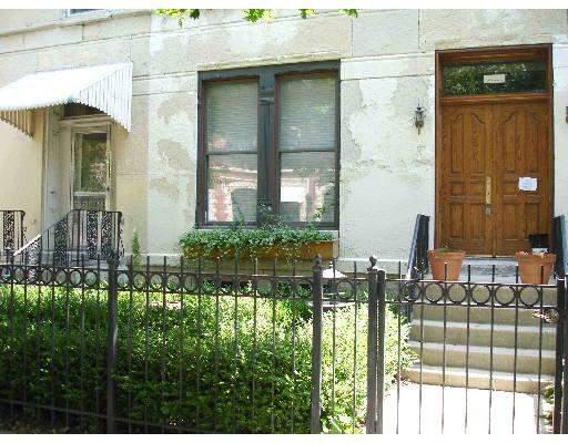 2157 W Bowler St., Chicago, IL 60612