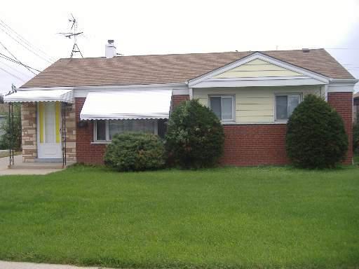 [Address Unavailable], Chicago, IL 60652