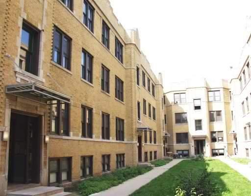 1362 W Estes #2N, Chicago, IL 60626