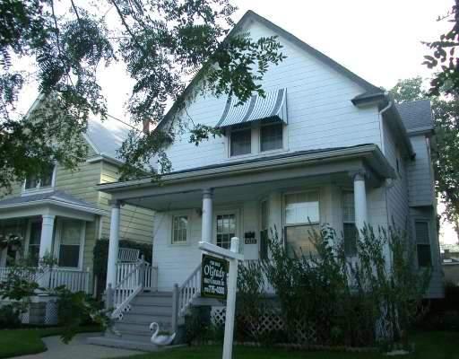 4323 N Wolcott, Chicago, IL 60613