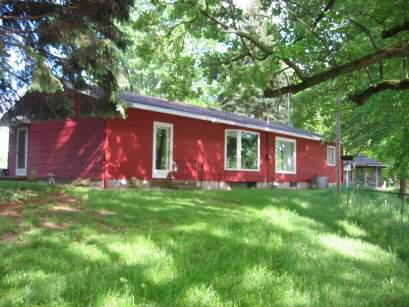 131 Hickory Lane Drive, Martinton, IL 60951