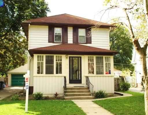 1513 Monroe, Waukegan, IL 60085