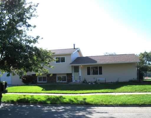 119 Creekside, Bolingbrook, IL 60440