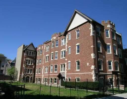 2440 N Hamlin Ave. #2B, Chicago, IL 60647