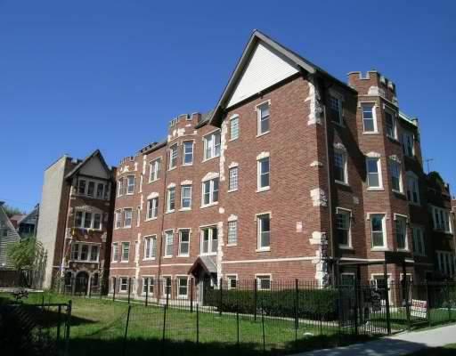 2440 N Hamlin Ave. #1B, Chicago, IL 60647