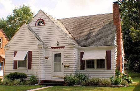 1712 East Gate Parkway, Rockford, IL 61108