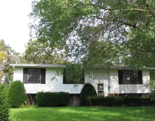 1510 Evergreen St, Mchenry, IL 60050