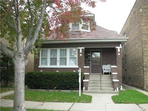5251 W Nelson, Chicago, IL 60641