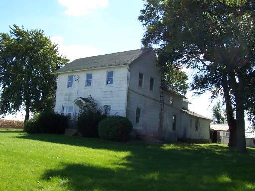 650 N 17th Road, Tonica, IL 61370