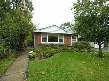 735 Echo Lane, Glenview, IL 60025