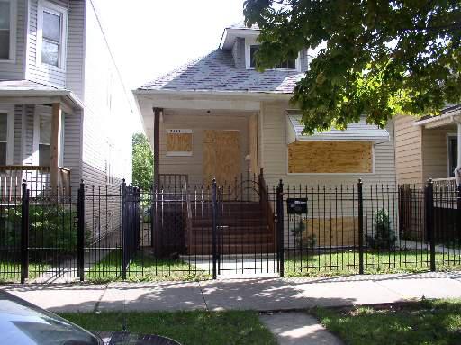 2453 N Long, Chicago, IL 60639