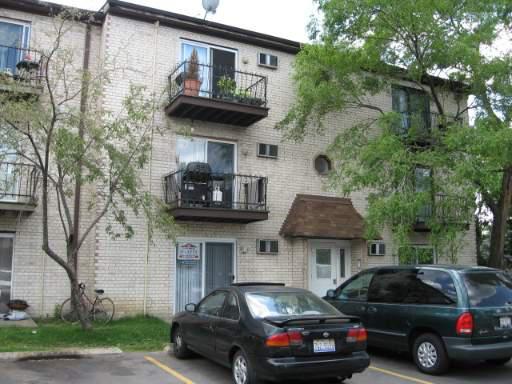 2425 Randall Ln. #2A, Arlington Heights, IL 60004