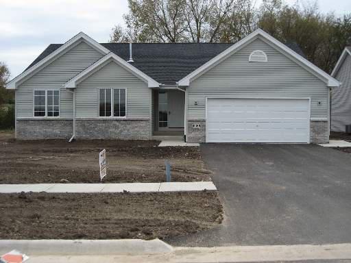 9285 Emerson Parkway, Machesney Park, IL 61115
